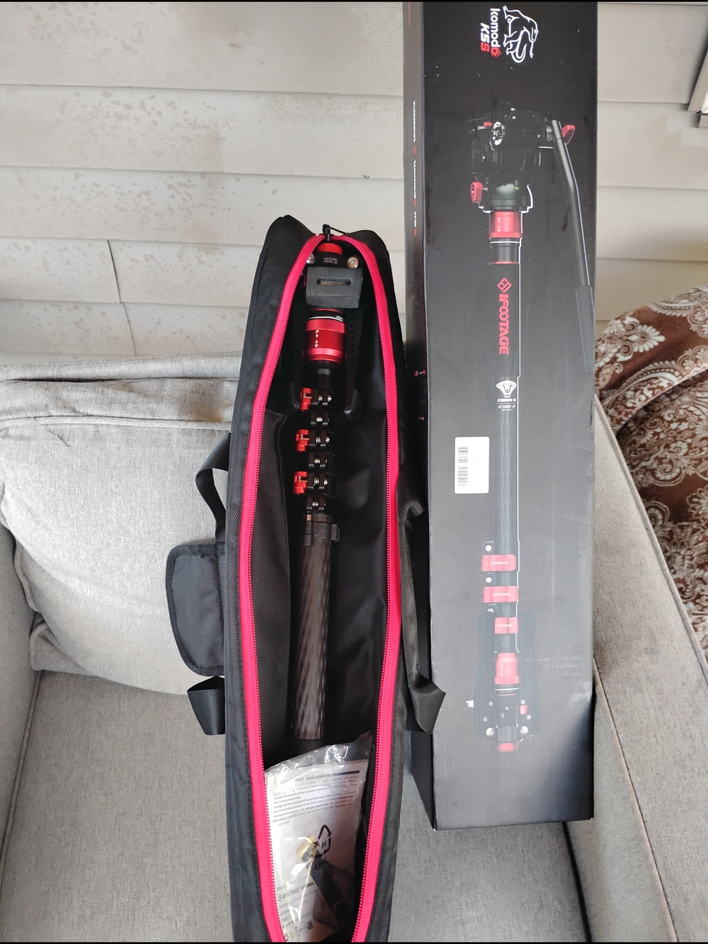Vuori Black and Red Tablet/Accessory Stand with Carry Case